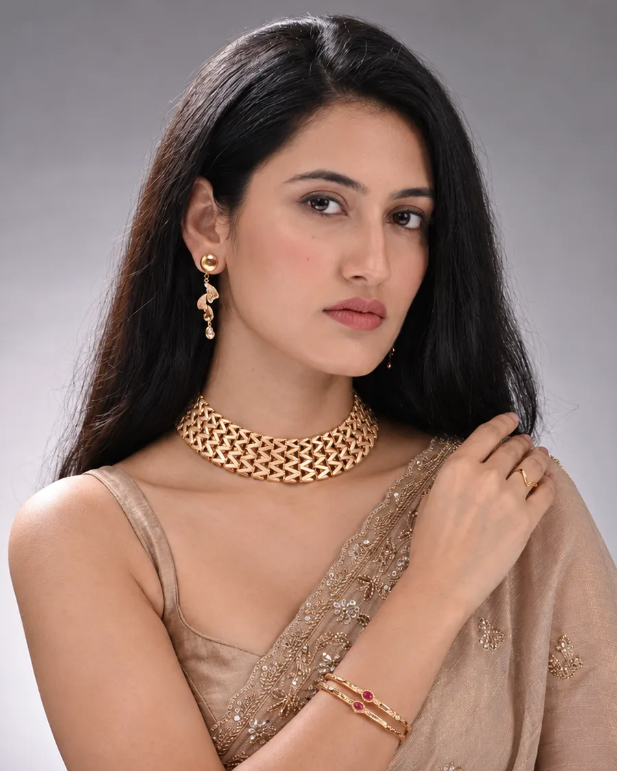 December 2027: Beonica Gold Choker festive statement look